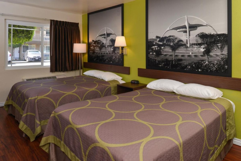 Super 8 by Wyndham Los Angeles/Alhambra Image 15