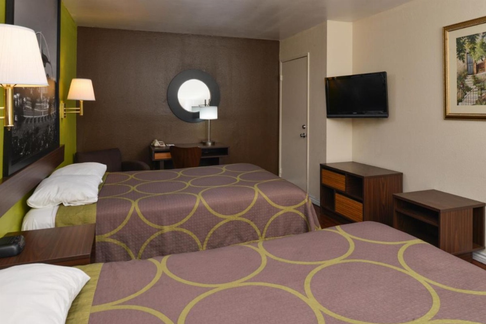 Super 8 by Wyndham Los Angeles/Alhambra Image 16