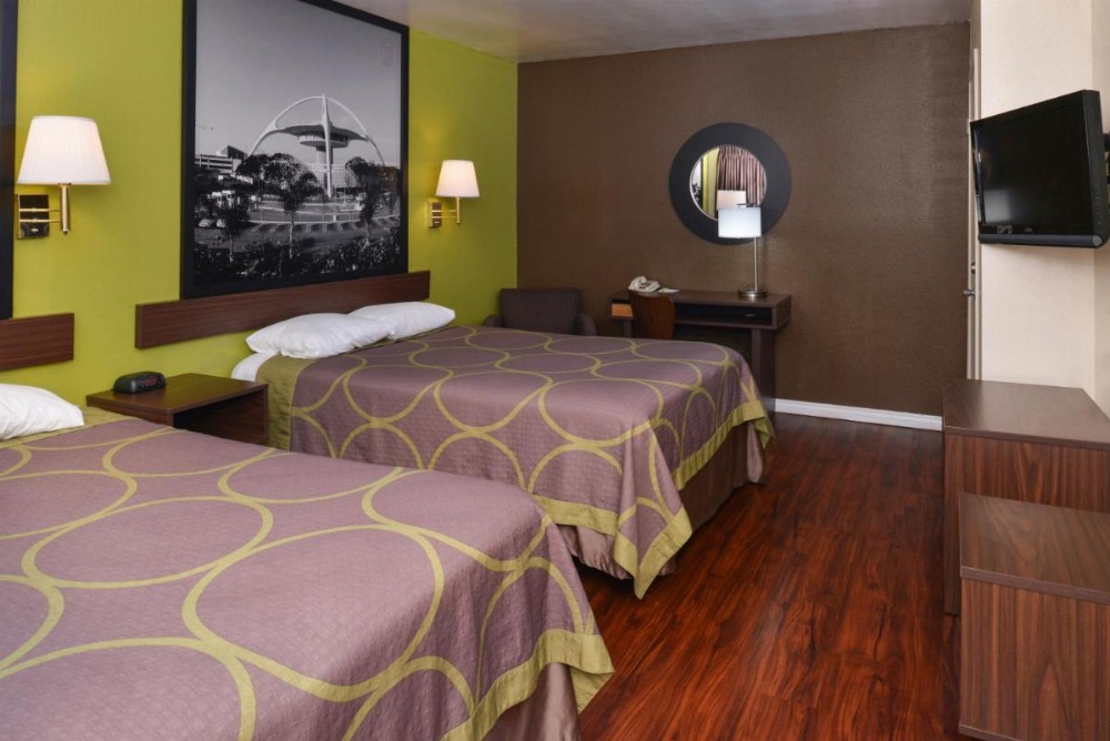 Super 8 by Wyndham Los Angeles/Alhambra Image 17