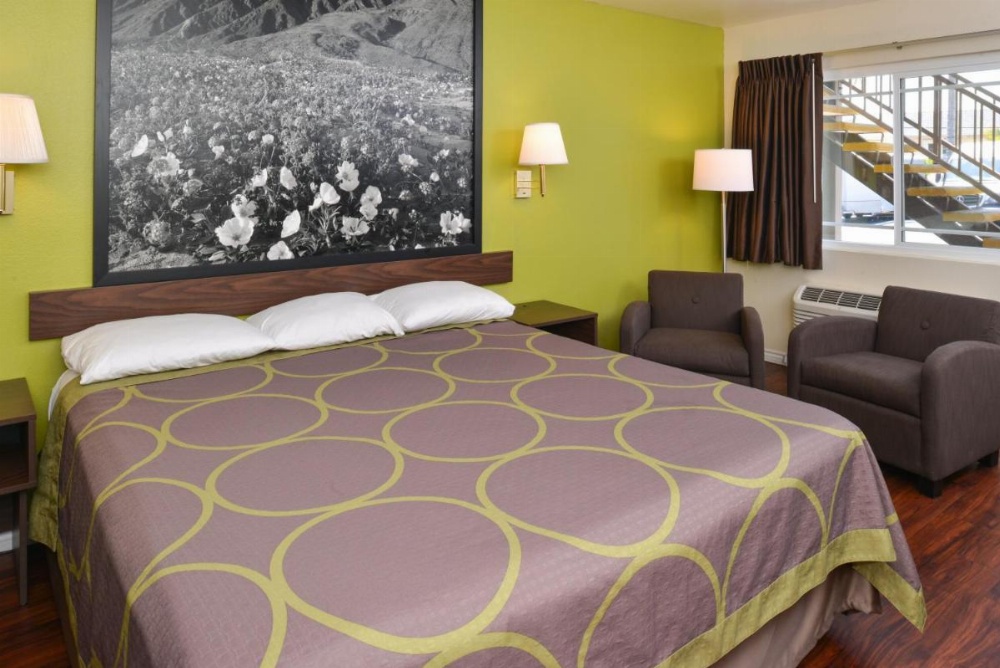 Super 8 by Wyndham Los Angeles/Alhambra Image 20