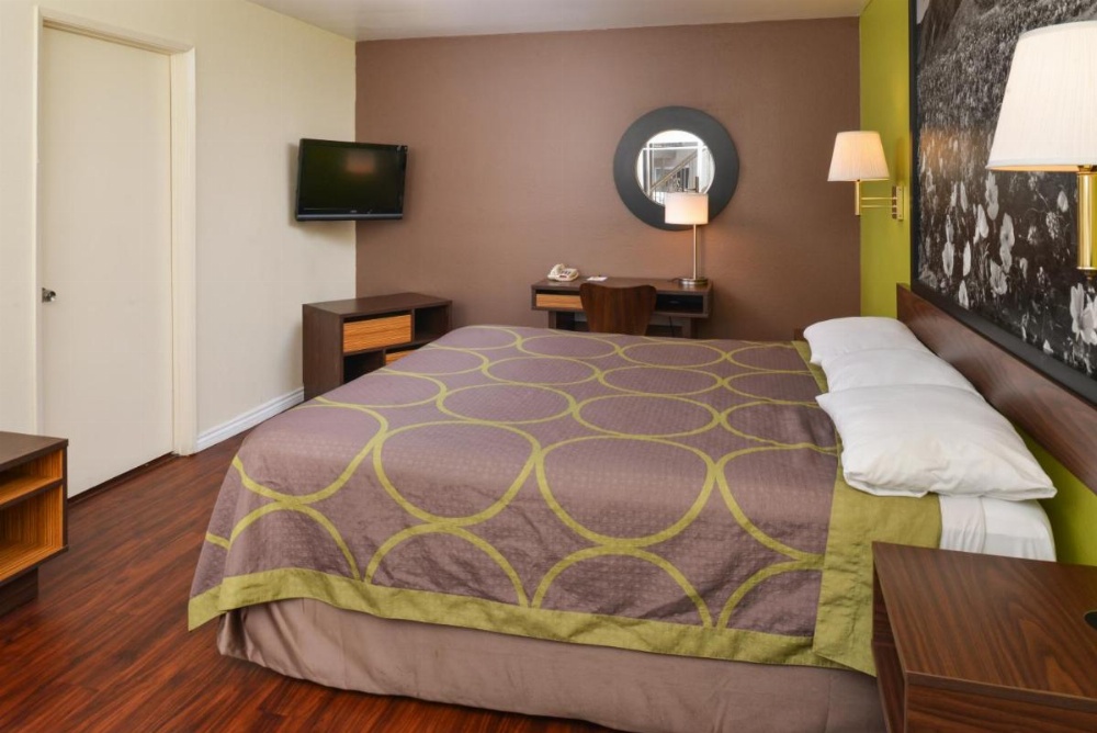 Super 8 by Wyndham Los Angeles/Alhambra Image 28