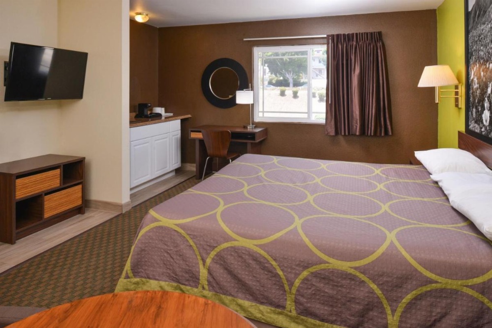 Super 8 by Wyndham Los Angeles/Alhambra Image 29