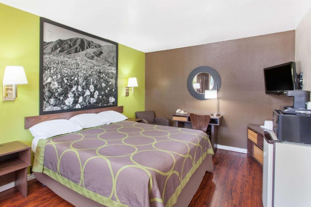 Super 8 by Wyndham Los Angeles/Alhambra Image 36