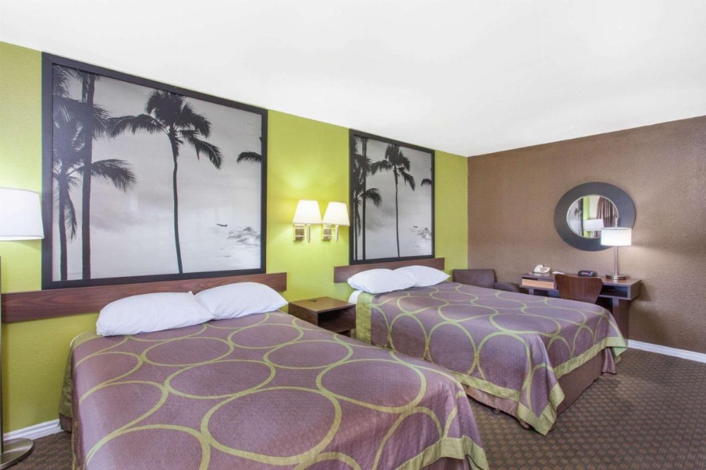 Super 8 by Wyndham Los Angeles/Alhambra Image 38