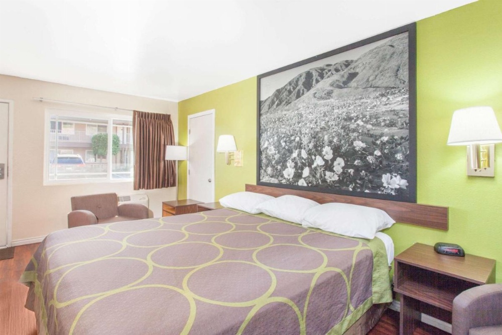 Super 8 by Wyndham Los Angeles/Alhambra Image 44
