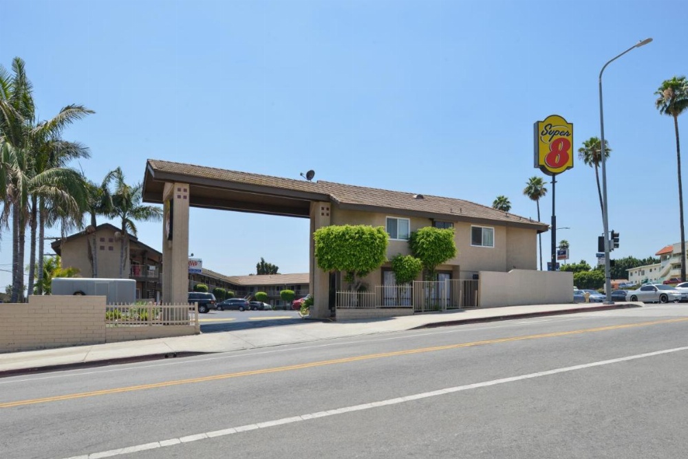 Super 8 by Wyndham Los Angeles/Alhambra Image 7